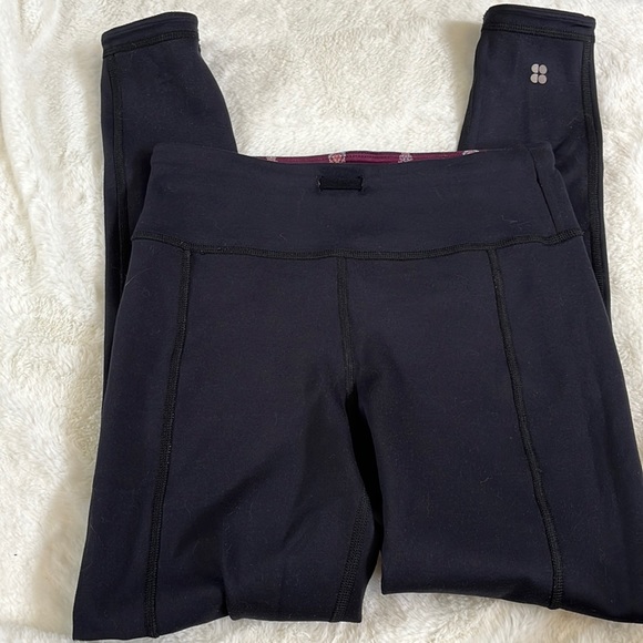 Sweaty Betty Ditsy Paisley 7/8 Reversible Leggings XS - Picture 7 of 9